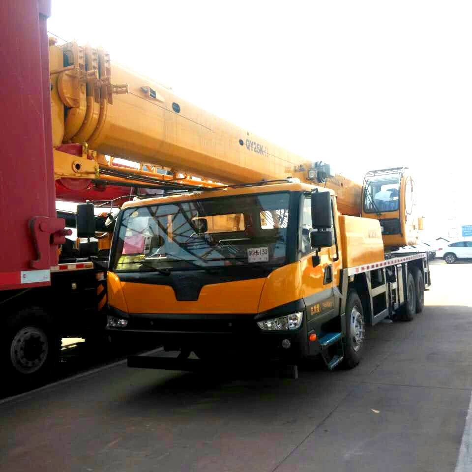 25ton Hydraulic Joystick Control Truck Crane Qy25k5d 48.5m Lift With