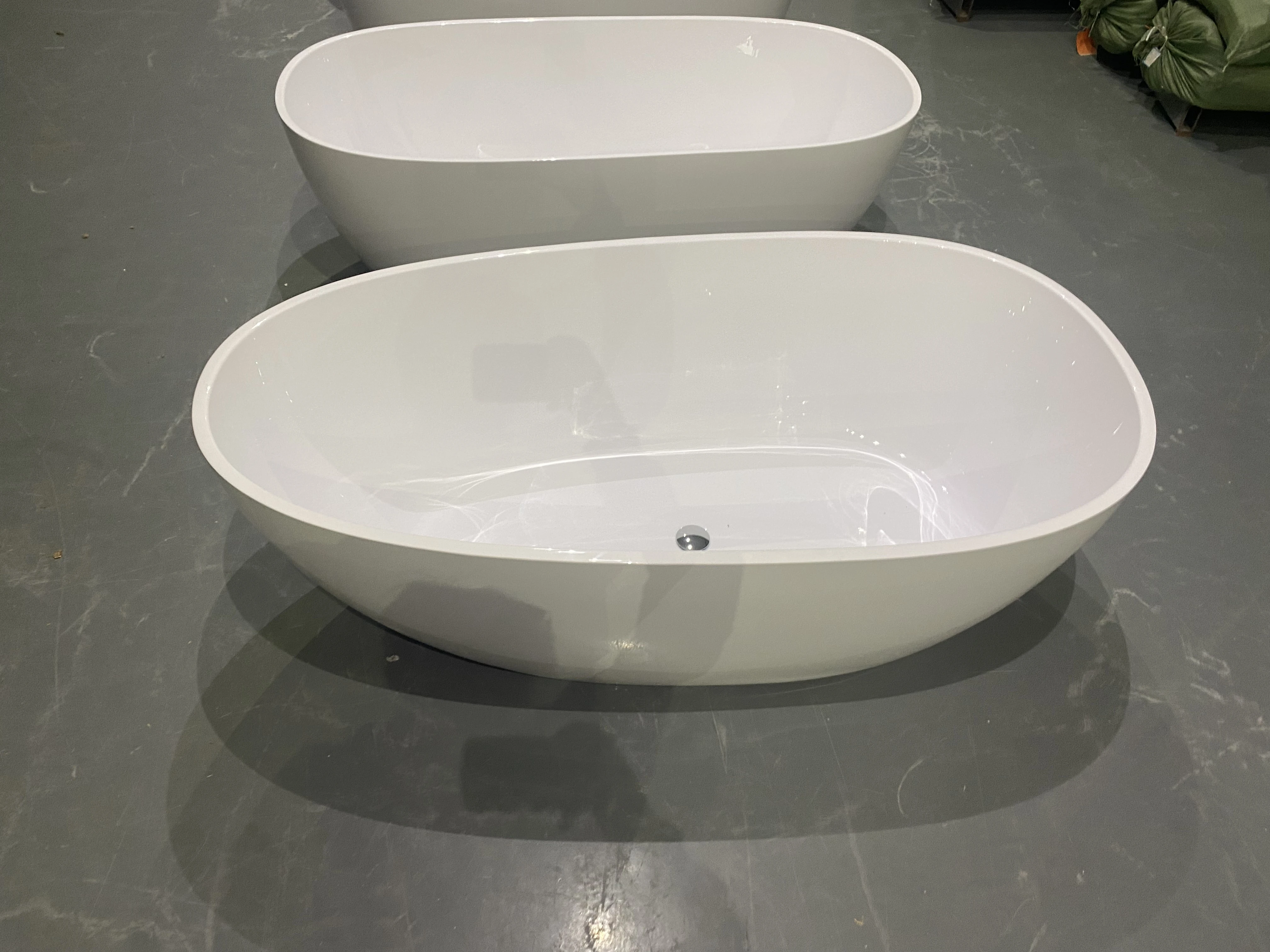 Promotion Competitive Price Direct Free Stand Tap Egg Shape Artificial Stone Tub Solid Surface Oval Bathtub Shape Tub for Sale