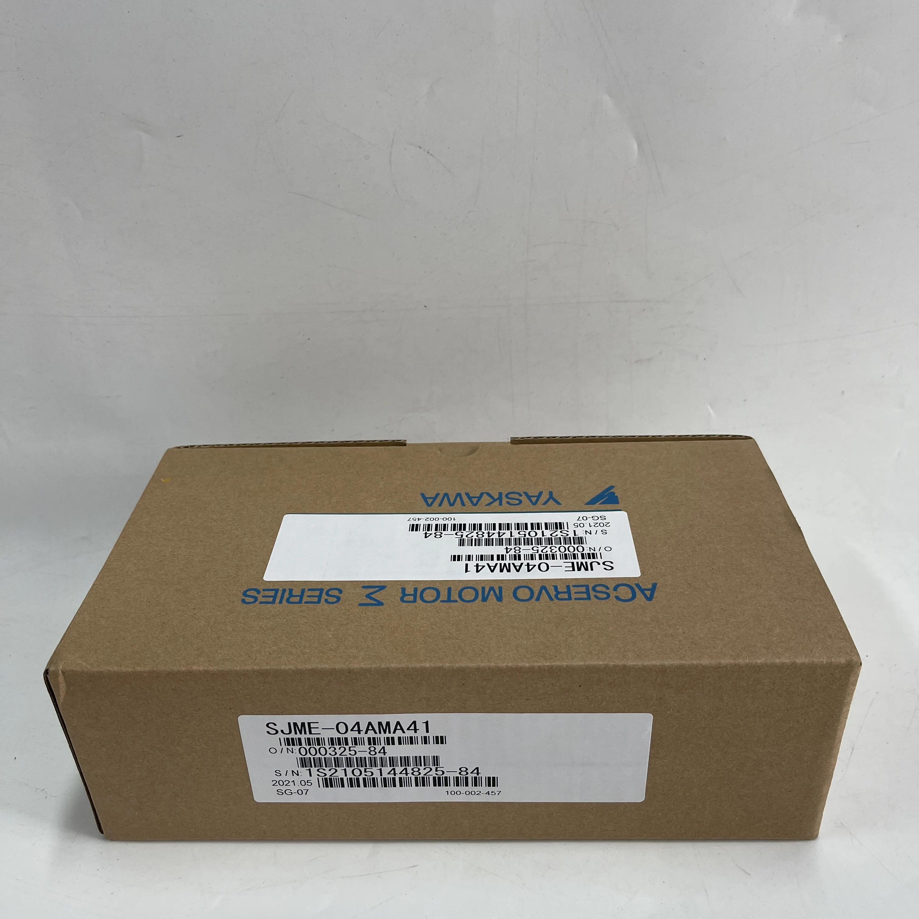 Yaskawa AC Servo Motor SJME-04AMA41 Yaskawa AC Servo Motor SJME-04AMA41