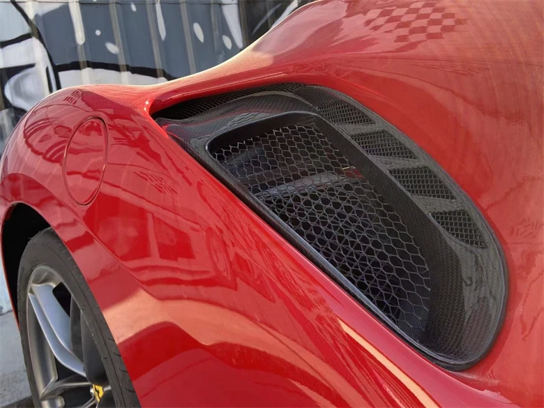 Ferrari 488 GTB Spider Upgrade - Dry Carbon Fiber Pista Style Rear Vent