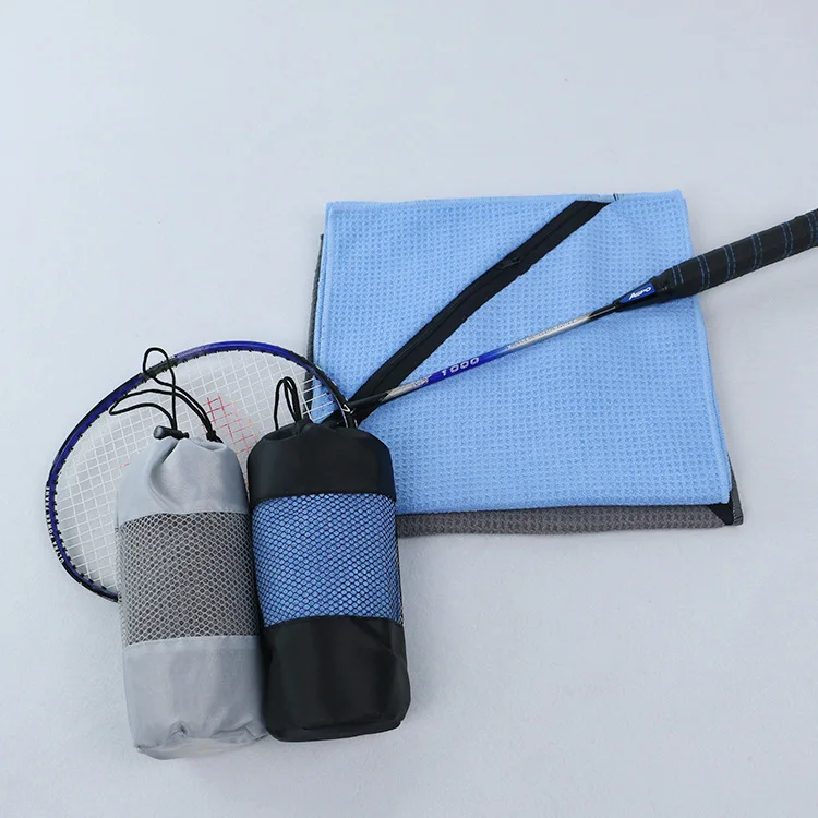 Wholesale Gym Sports Towel Customized Logo Microfiber Waffle Pattern with Zipper Travel Beach Printed Roll factory