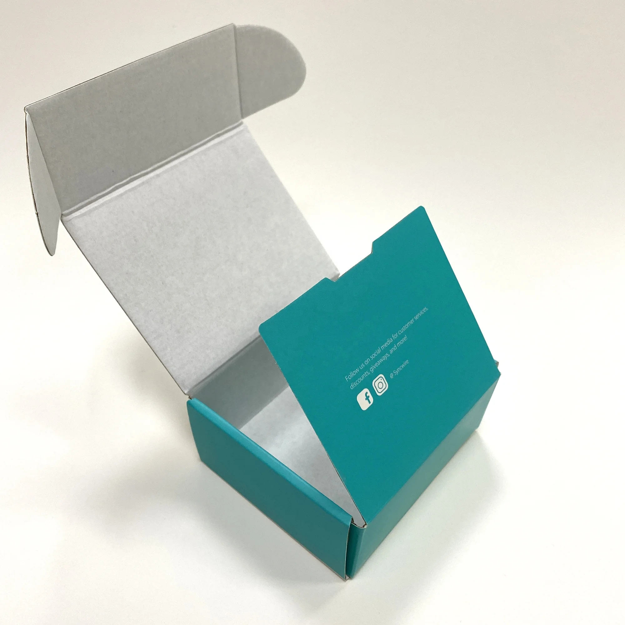 Custom Wholesale Kraft White Paper Color logo Corrugated Cardboard Box Shipping Packaging Box