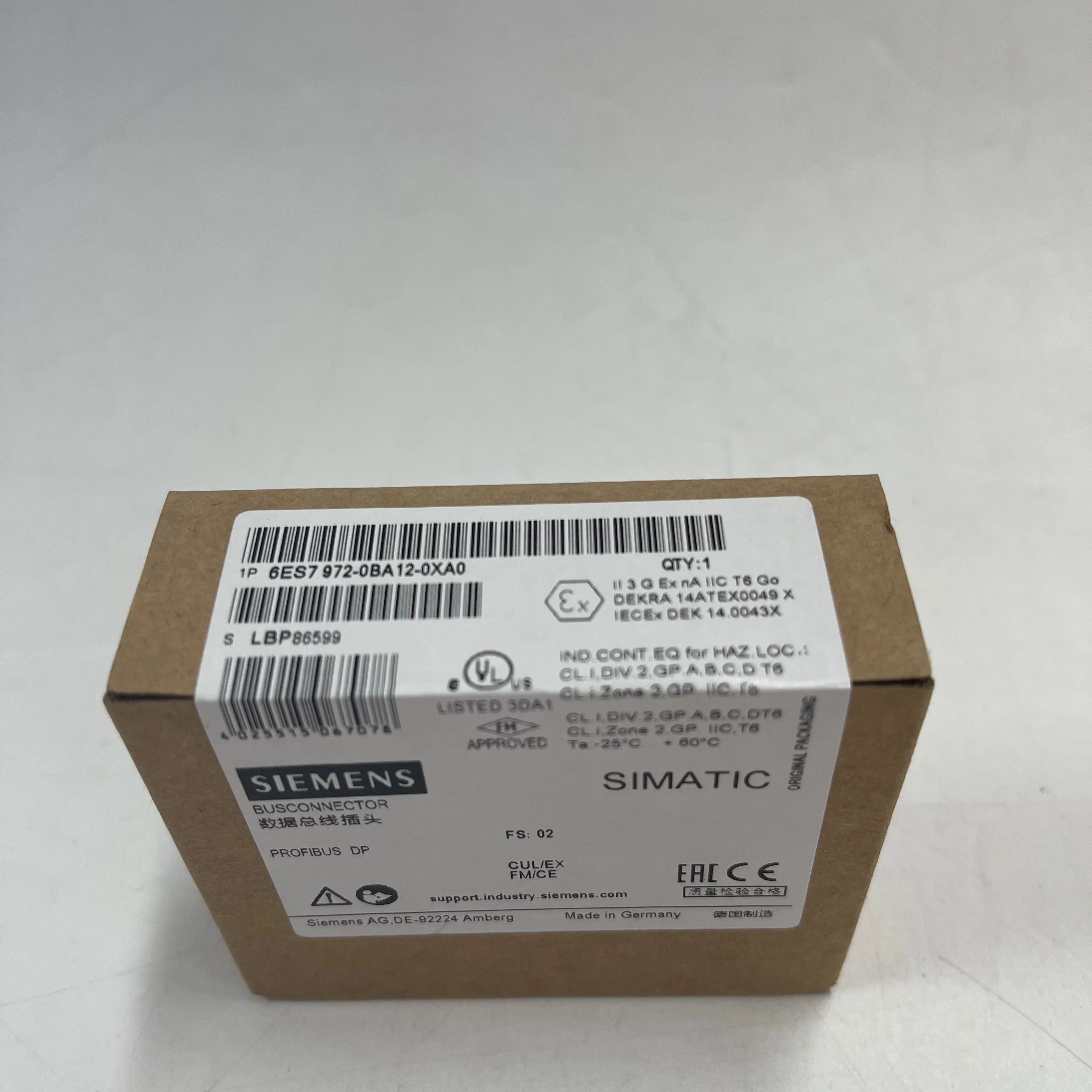 Siemens PROFIBUS Bus Connector 6ES7972-0BA12-0XA0 Siemens PROFIBUS Bus Connector 6ES7972-0BA12-0XA0