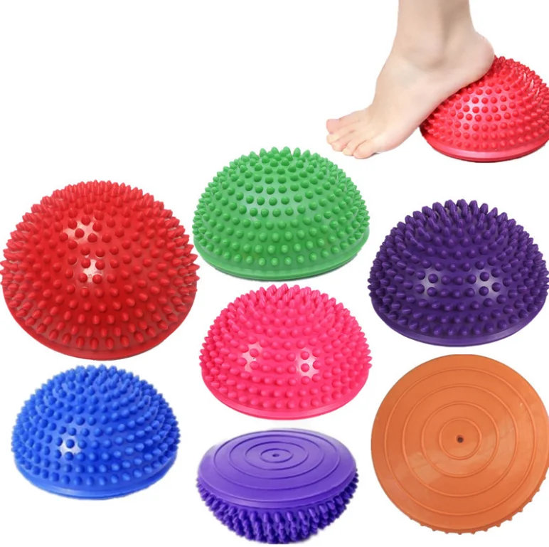 Массажные поверхности. Полусфера Bosu массажная. Мяч босу полусфера для детей. Полусфера балансированная массажная сфера. Ортопедические шарики для ног.