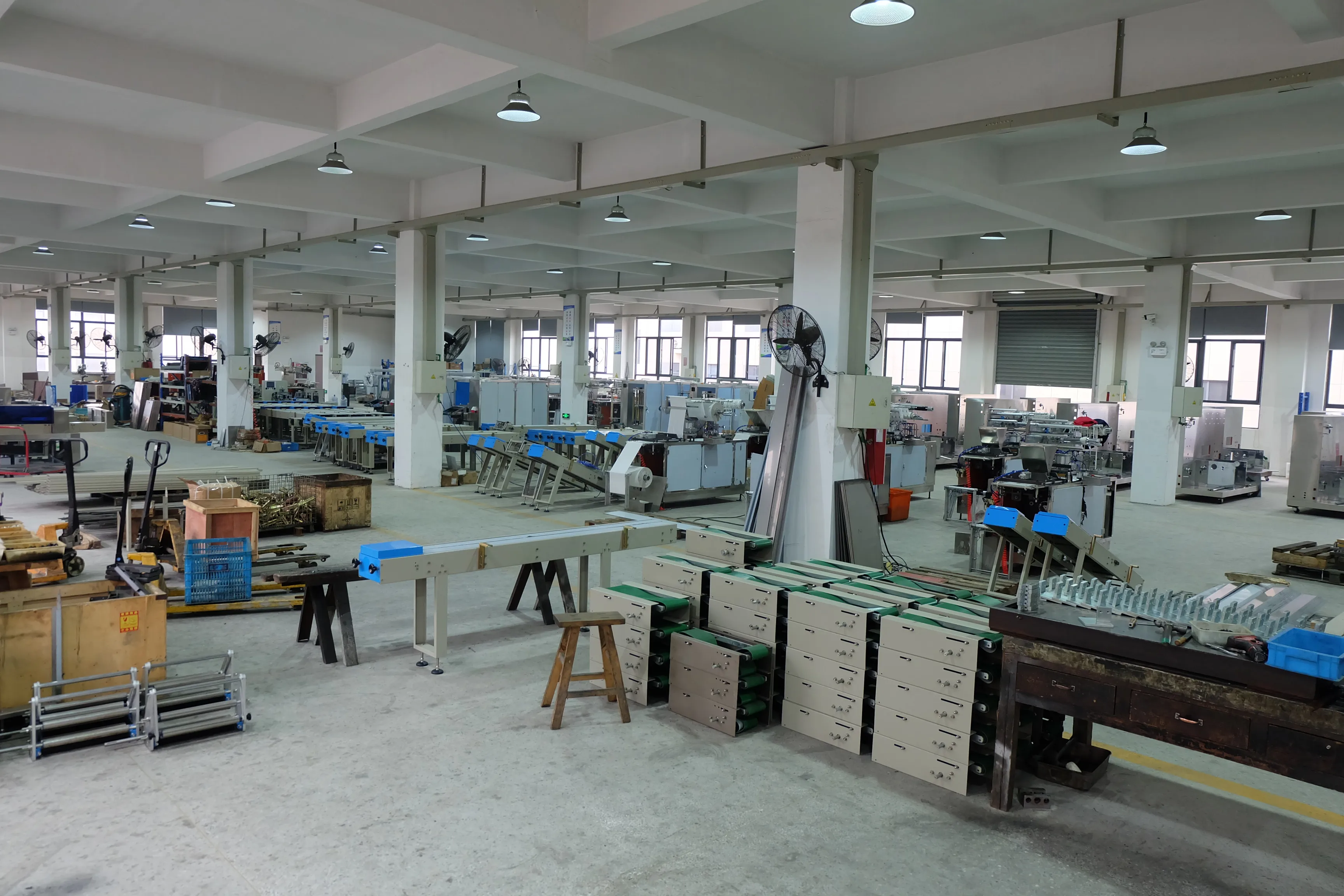 HY-420 Automatic Medical And Surgical Disposable Products Blister Heat Sealing Packaging Packing Machine Price details