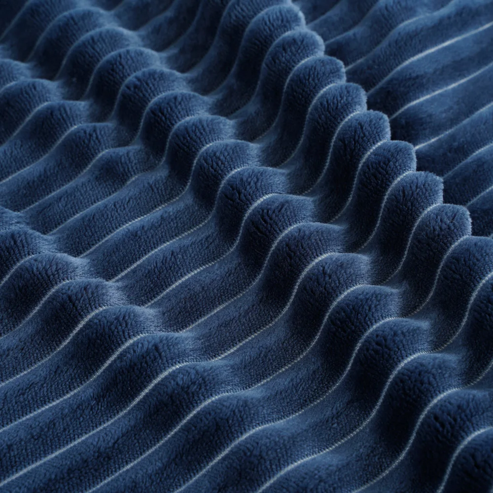 
 High Quality Lightweight Cozy Soft Plush Microfiber Blue Flannel Fleece Throw Blankets Free Sample Fleece Blanket For Home Sofa  