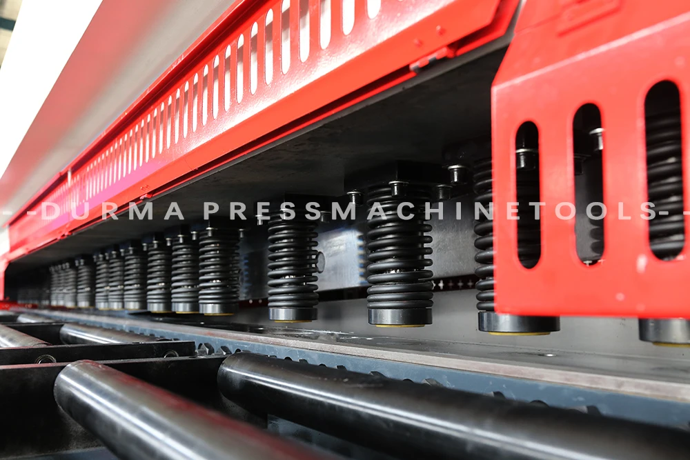 Durmapress Swing Beam Type ESTUN Controller Hydraulic Metal Shearing Machine