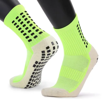 2021 Manufacturer New Design Custom Logo Socks Wholesale Cotton Anti Slip Soccer Solid Color Crew Sports Socks
