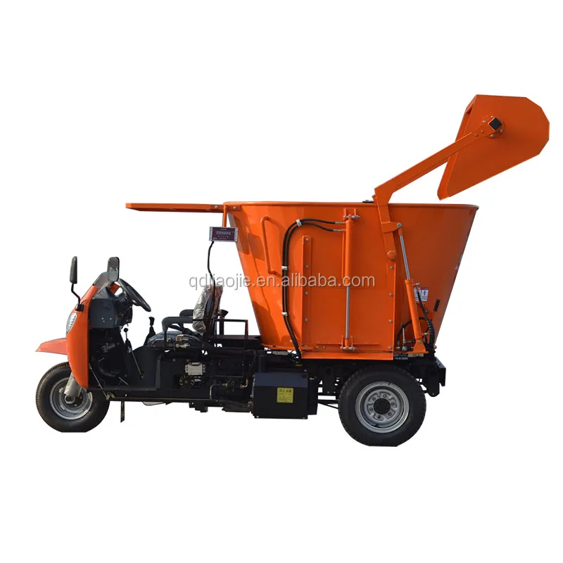 High-Efficient Sheep Cow Cattle TMR Mixing Fodder Feed Wagon Mixer New Condition for Retail Farm Industries Diesel Engine Motor