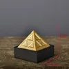Nouvelle pyramide d'or