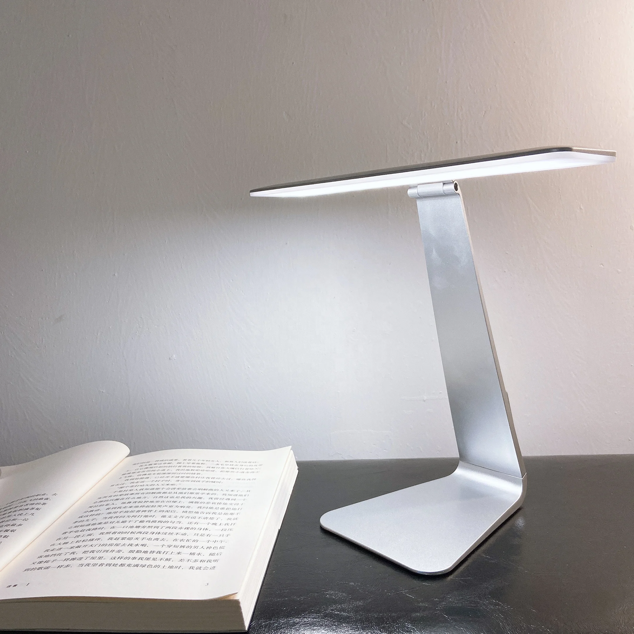 Manufacturer led dimmable table lamp eye protection office rechargeable led desk lamp