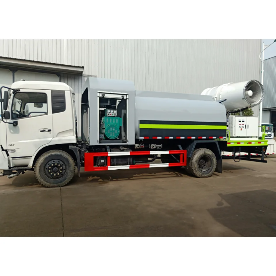 2024 новый грузовик с водяным баком 400HP 8x4 пылеподавление и распылитель воды для горячей продажи