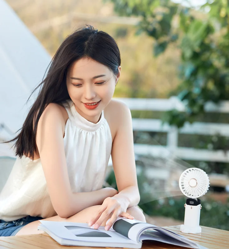 Logo Customized Long Battery Rechargeable Hand Portable Home Appliances Handheld Usb Fan With Digital Display