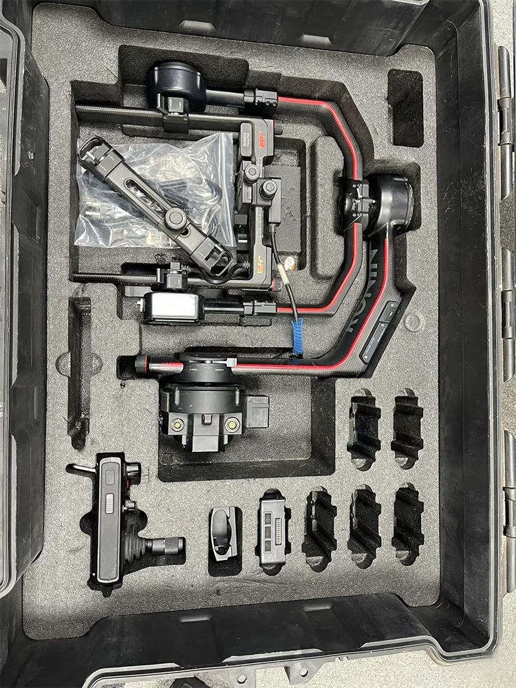 DJI Ronin 2 プロフェッショナルコンボ - 30ポンド対応の3軸スタビライザー