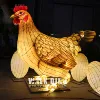 ไก่และไข่สีน้ำตาล