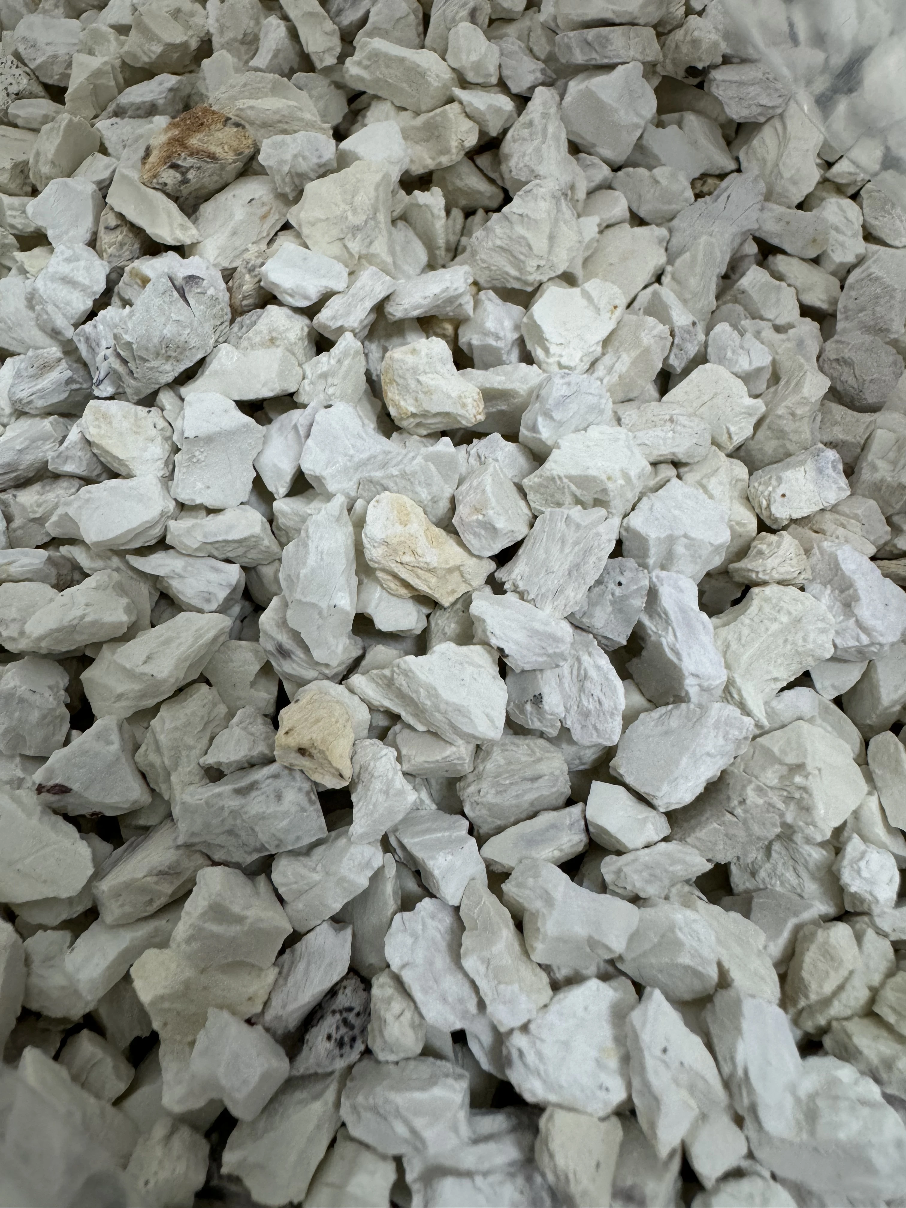 Factory Price Refractory Raw Material Hard Fire Clay Clinker Powder White Calcined Flint Clay Chamotte