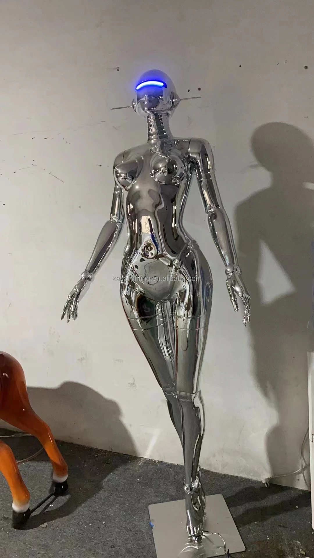 Hajime Sorayama Metropolis Ii Sexyrobot Chrome Zinc Sculpture - Buy ...