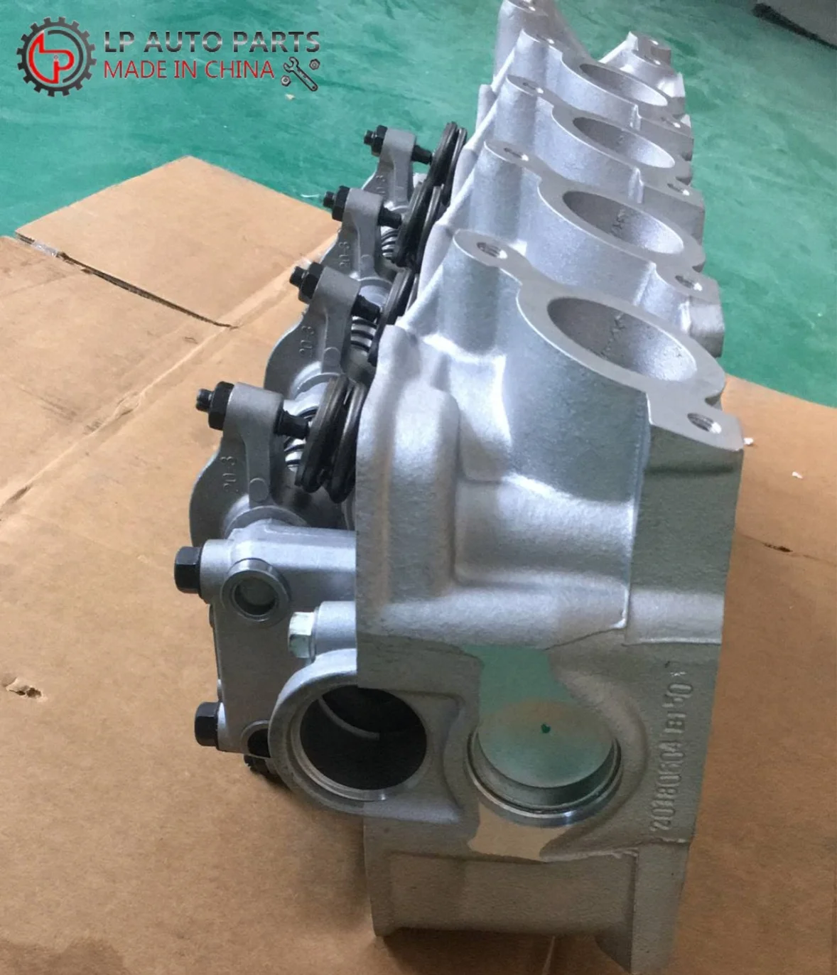 MD311828 G54B Cylinder Head 4G54 Auto Engine Cars Cylinder