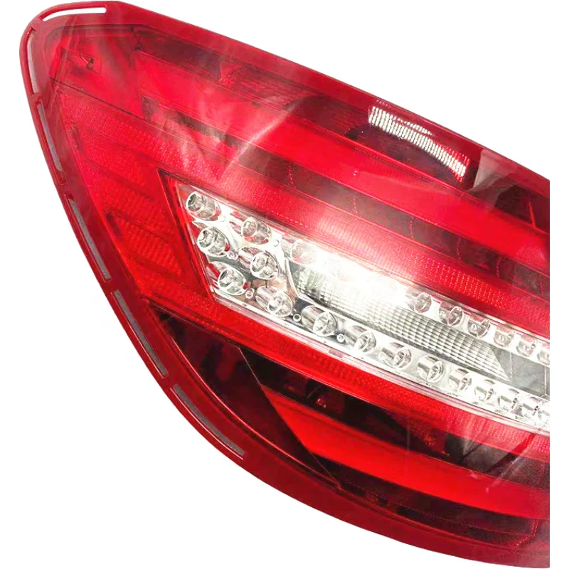 メルセデスベンツCクラスW204テールランプテールライト2009-2012の