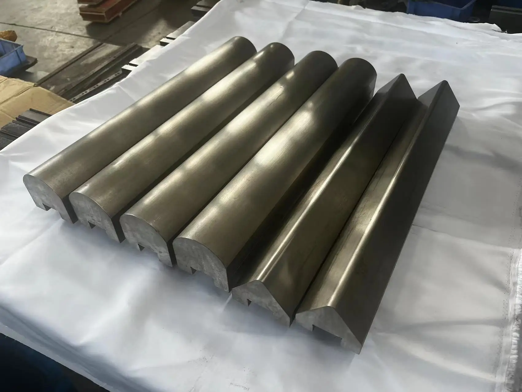 Sheet Metal Bending Press Brake Punch And Die Press Brake Upper Mould