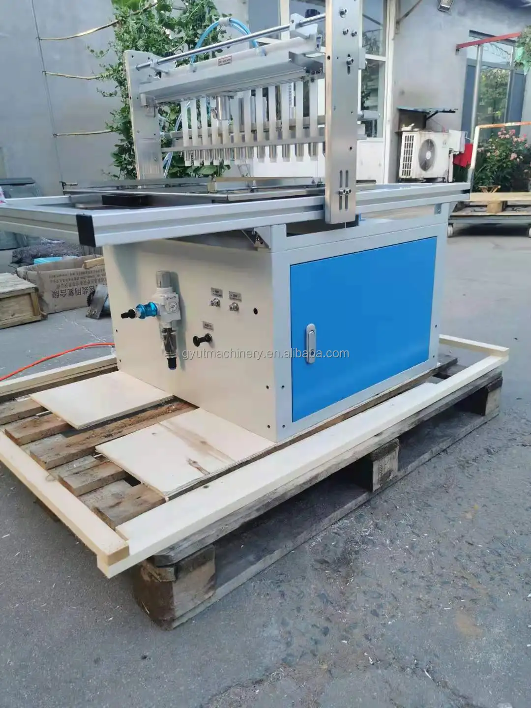 High Efficiency Automatic Vegetable Seeder Sowing Machine Line Seedling Tray Paddy Seed Nursery Sowing Machine