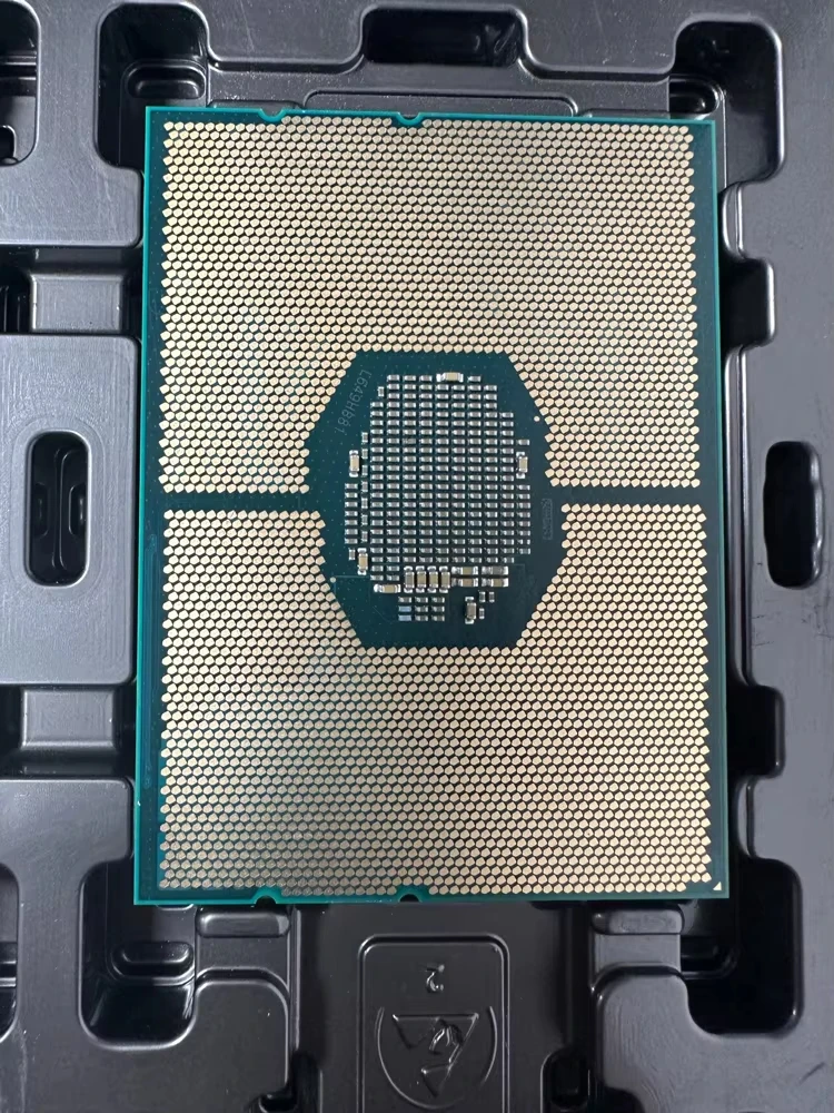 Intel Xeon Platinum 8175M - 24 Cores, 2.5ghz, 30MB L3 Cache