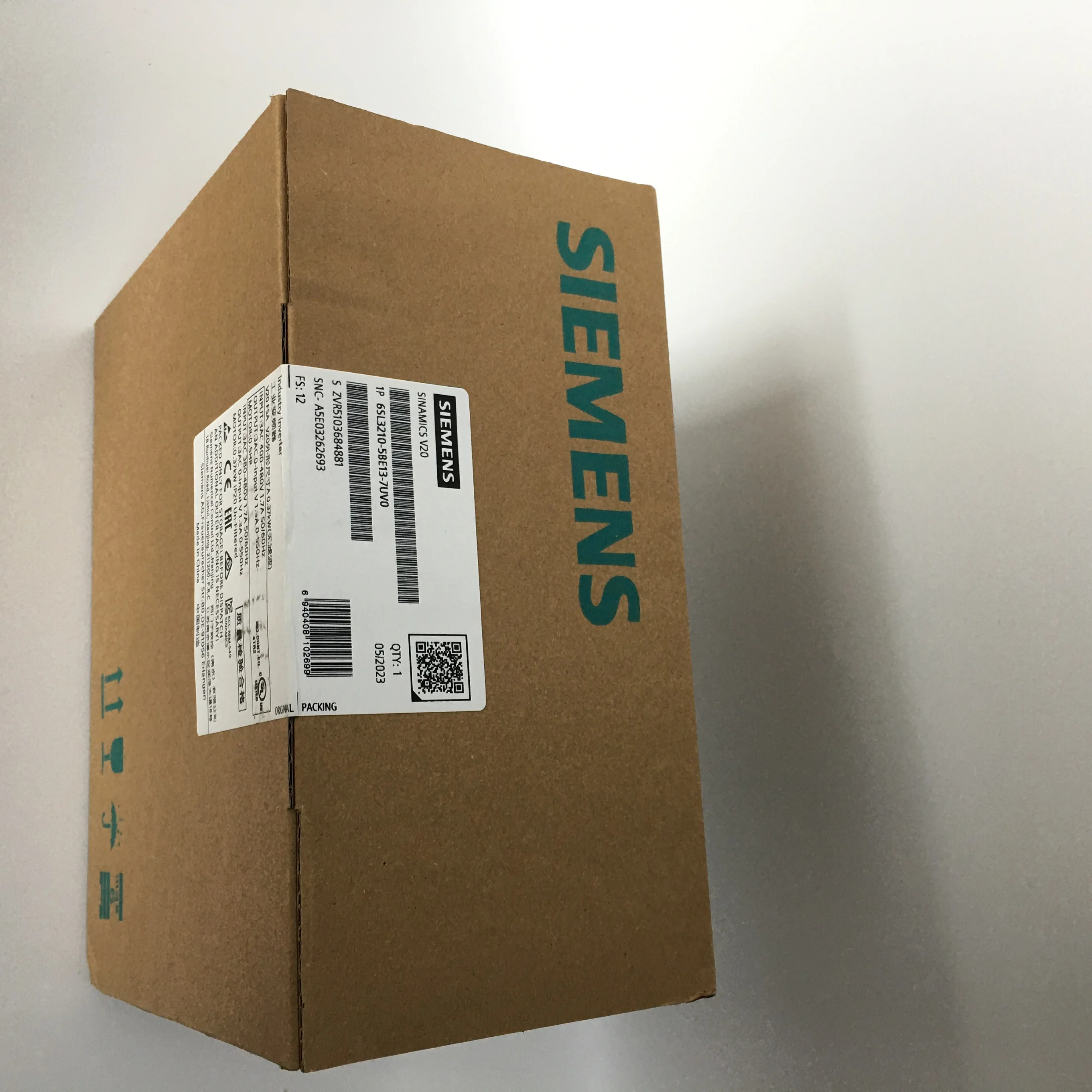 Siemens PLC module 6SL3210-5BE13-7UV0