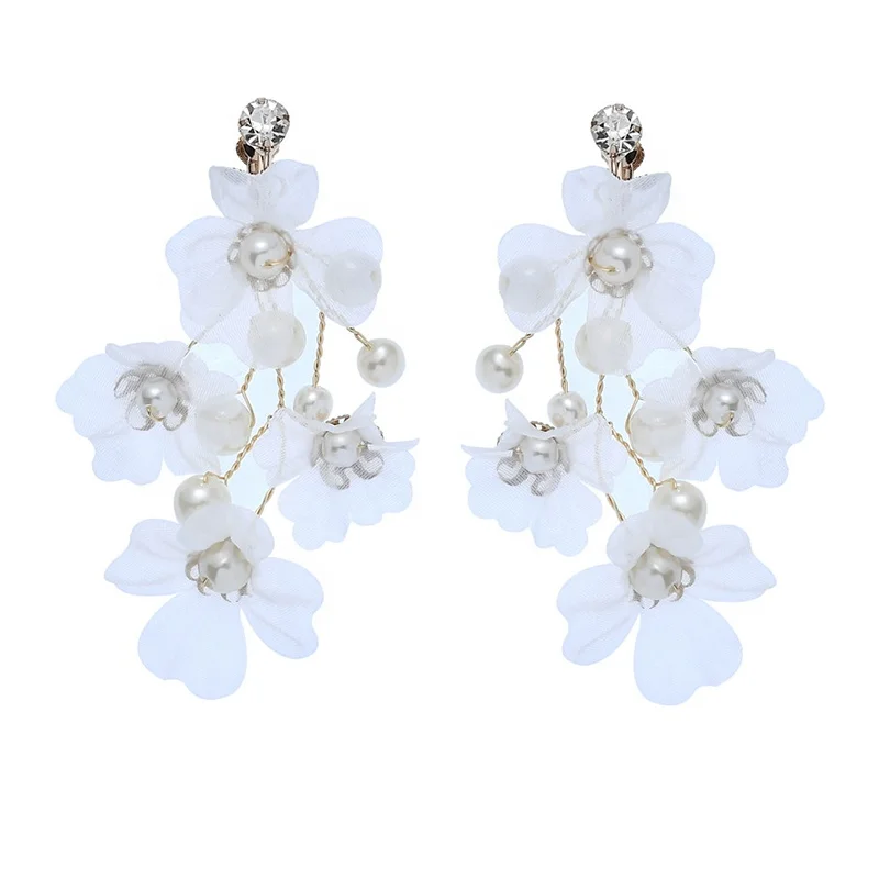New Design Creative Highlight Imitation Pearl Bridal Accessories Fancy Bride Earrings for Women
