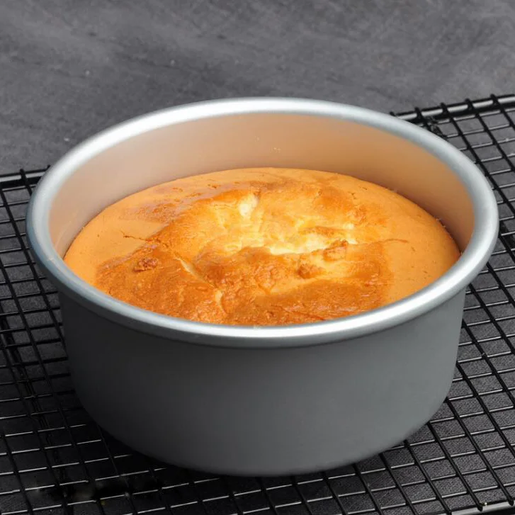 5 to 9 size aluminum cake pan with anodized baking pan