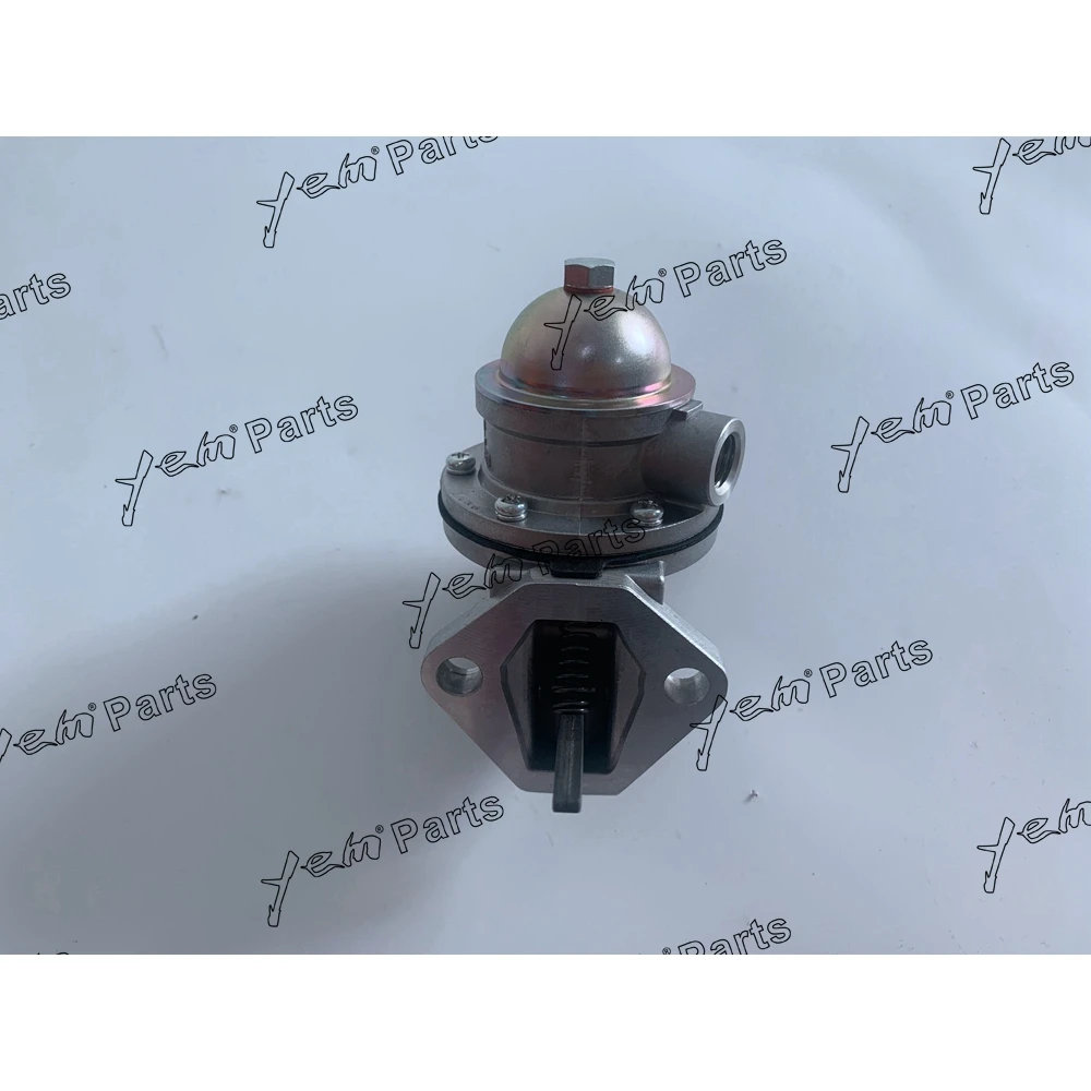 Fuel Pump 15451-52030 15451-52033 for Kubota V4000 Engine 2