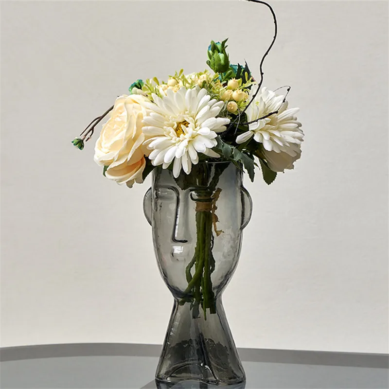 2021 Latest Design Face Shape Home Decoration Luxury Clear Flower Glass Vase