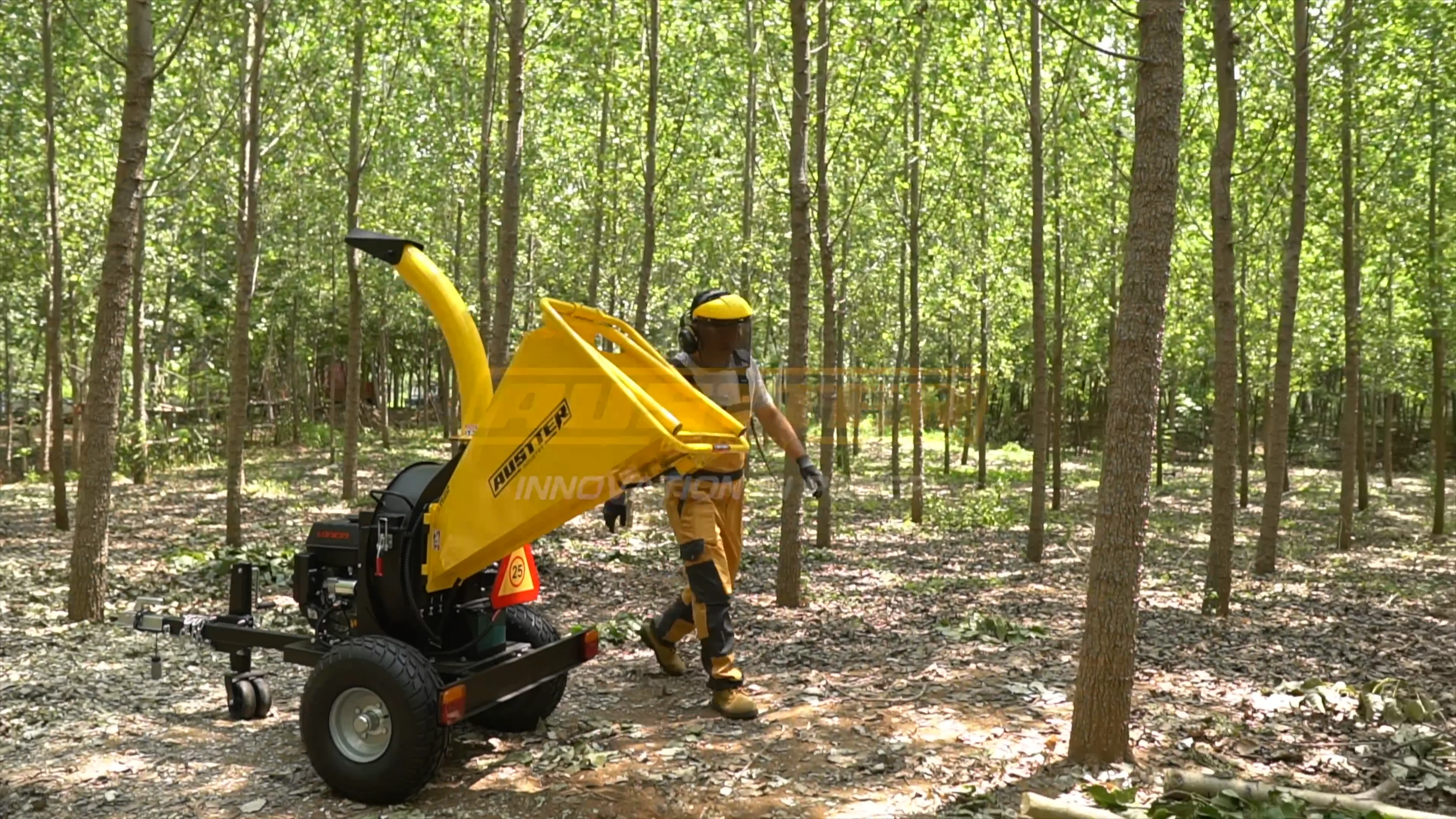 Austter Wood Chipper - Efficient Tree Cutting Solutions