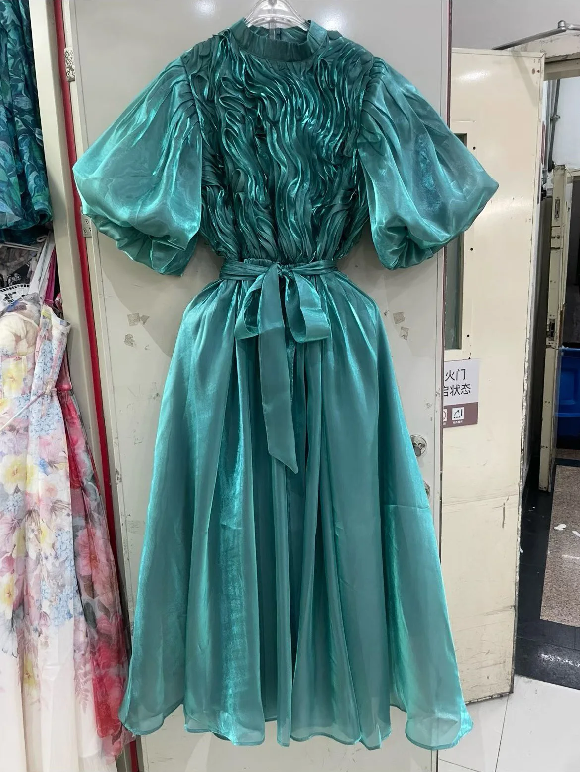 wholesale midi dresses Elegant One Shoulder Jacquard Wholesale Party Glam Midi Dress AM040830