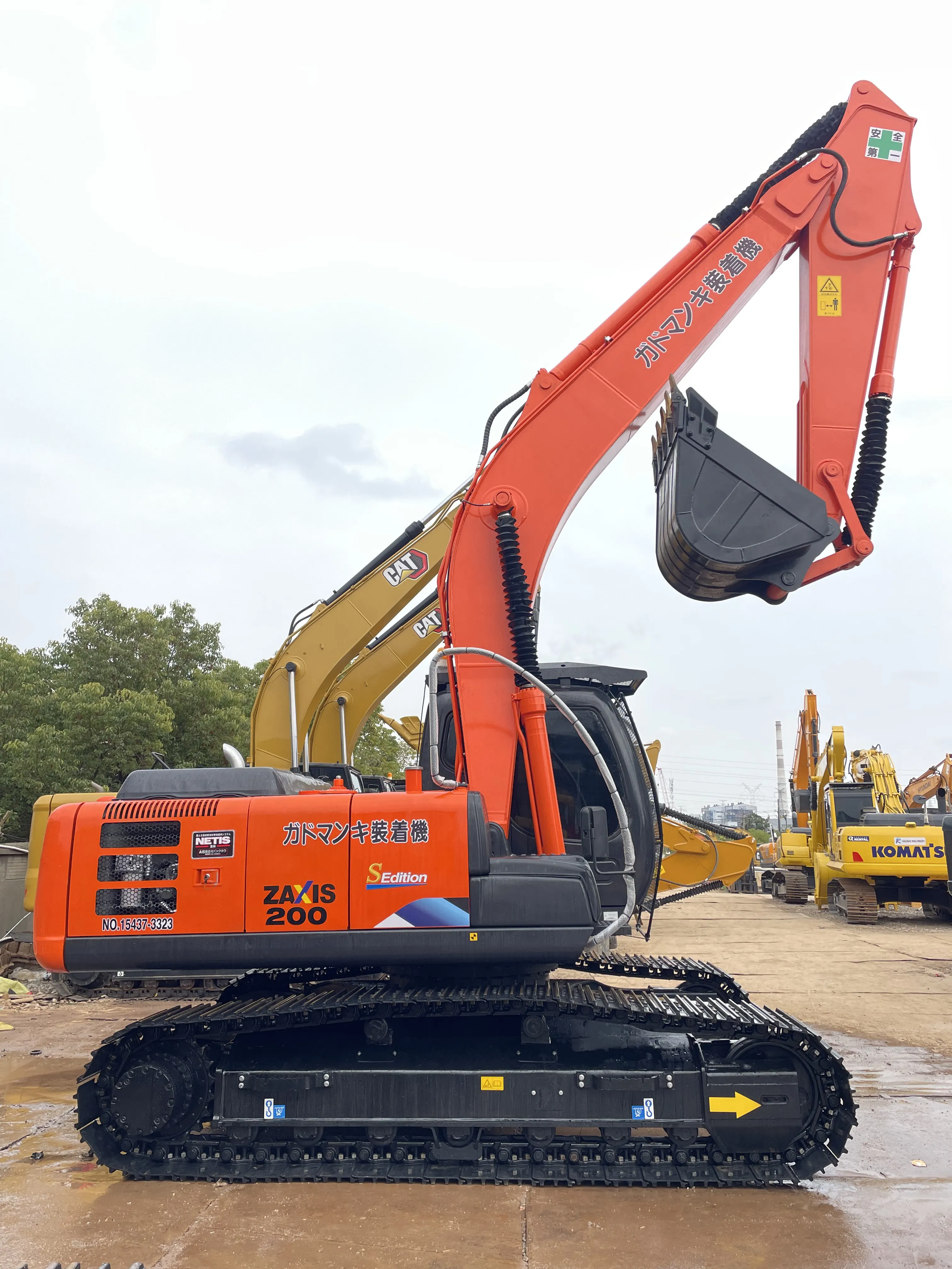 【中古】 Secondhand PointofView Used Hitachi ZX200 Excavator - 20t Secondhand Crawler Digger for