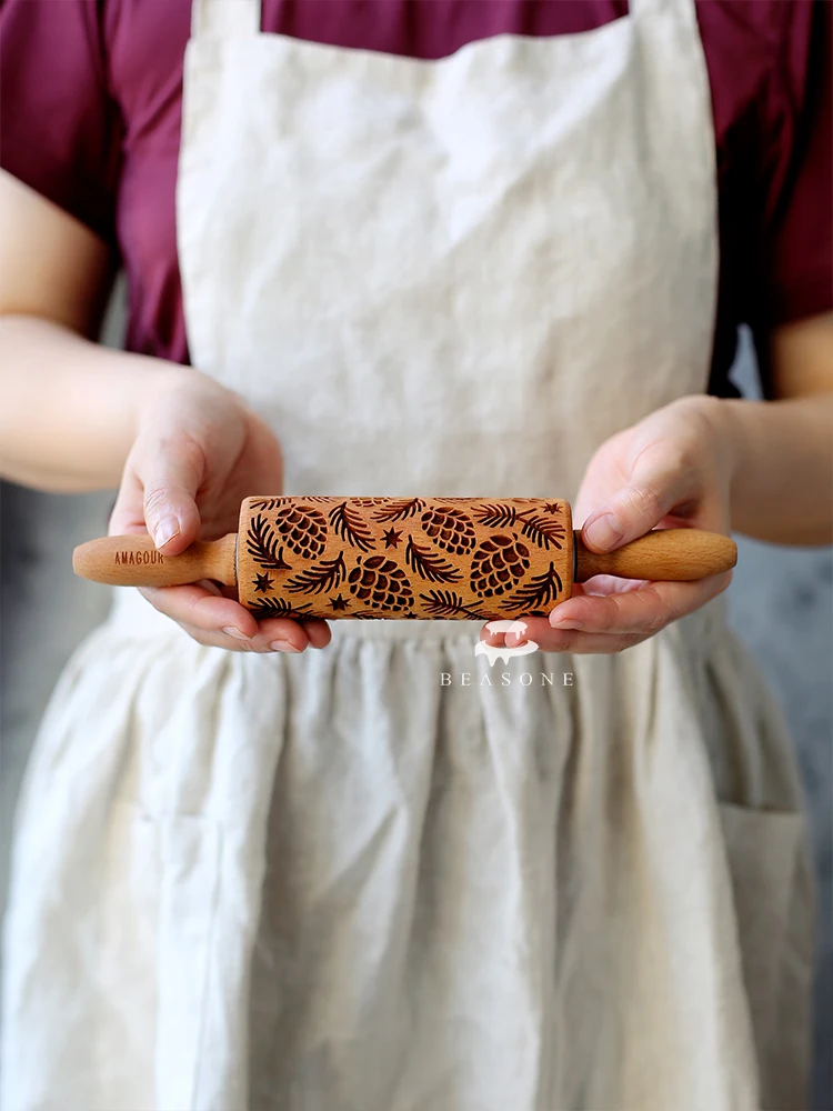 3D Pattern Wooden Rolling Pin Christmas Wooden Pine Cone and Needle Leaf Printing Carving Rolling Pin Embossed Cookie Stick