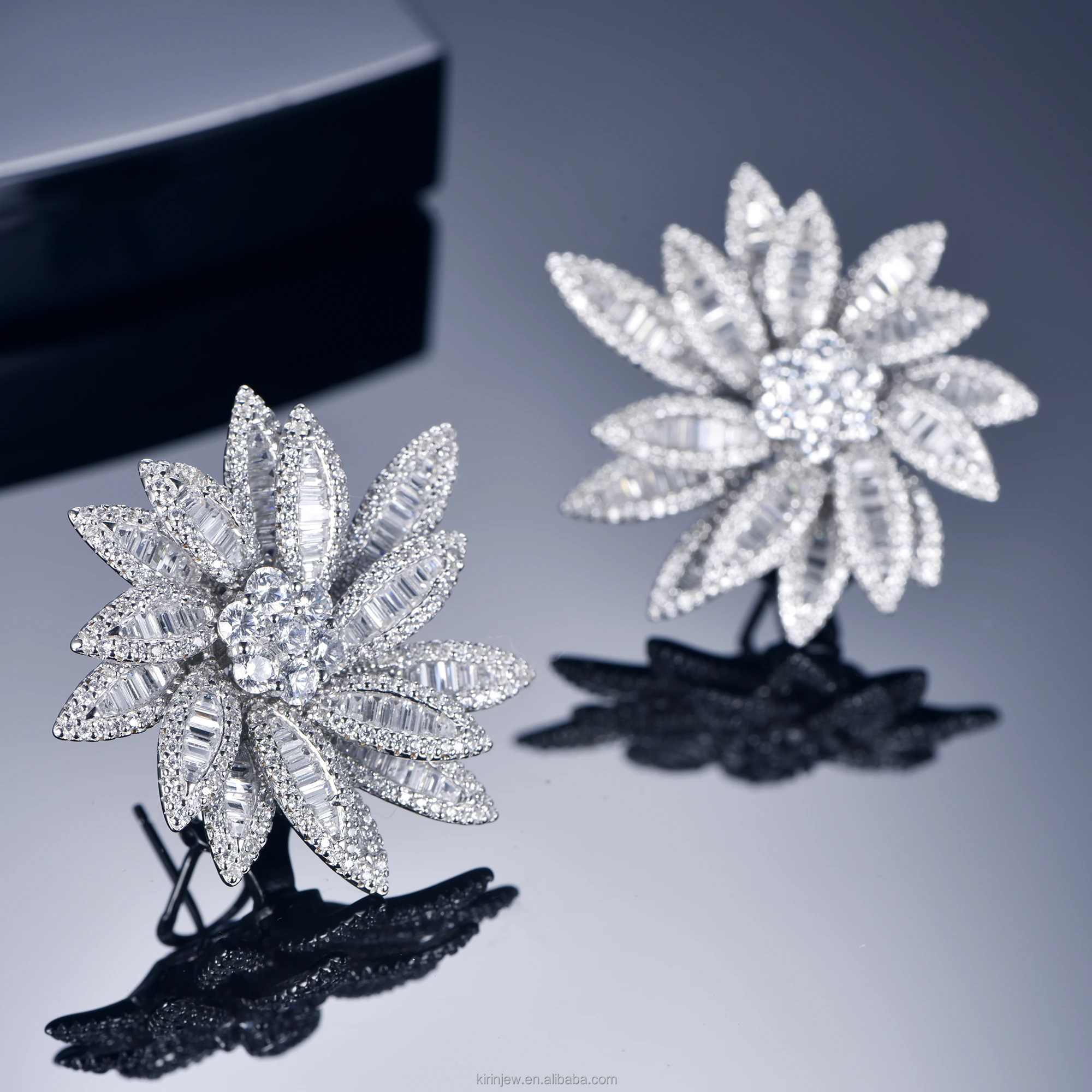 High Quality Moissanite Jewelry  Rhodium Plating Flower Jewelry Earrings