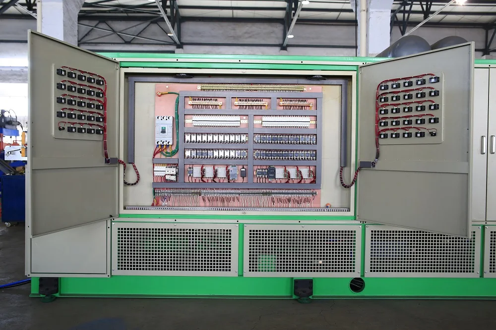 
 Автоматическая вакуумная формовочная машина для пластиковых пластин из пенополистирола и контейнеров  