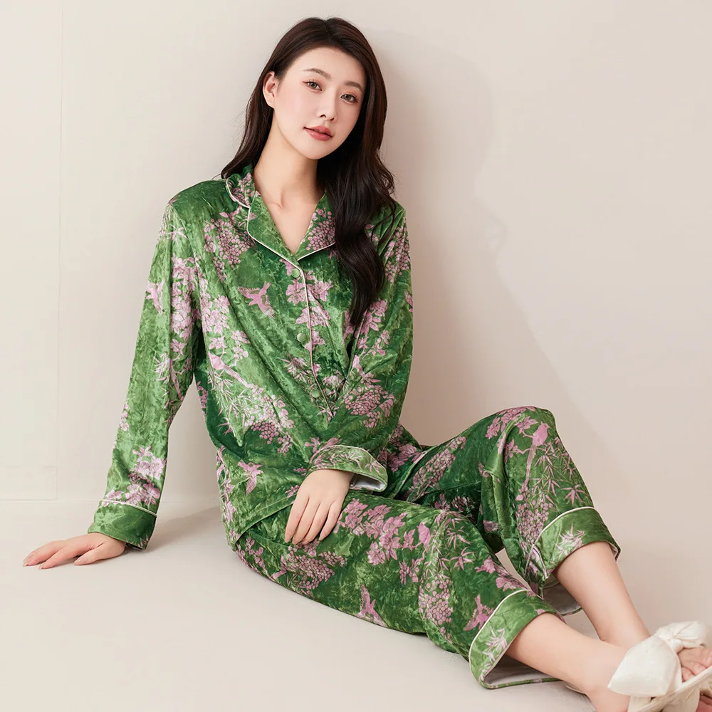 Long sleeves and trousers