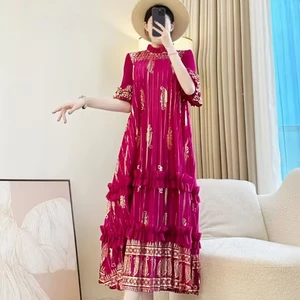 Gold-embossed Elegant Dress Manufacturer Offers In-stock Miyake Pleated Dress