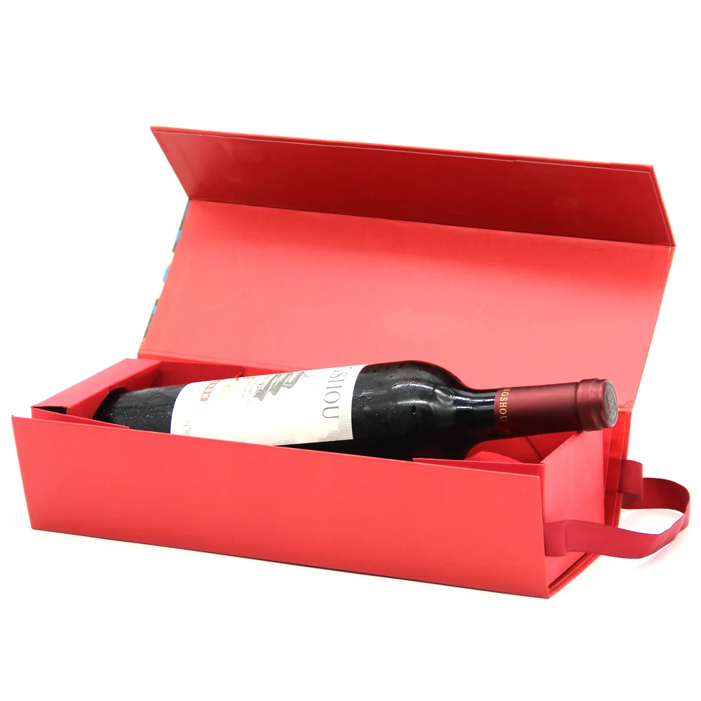 Hộp rượu vang đỏ đóng gói tùy chỉnh sẽ là một món quà ý nghĩa và sang trọng dành cho người thân của bạn. Hãy click vào hình ảnh để xem chi tiết về sản phẩm. Chúng tôi cam kết đem đến cho bạn những giá trị tốt nhất với thiết kế độc đáo và chất lượng tuyệt đối!