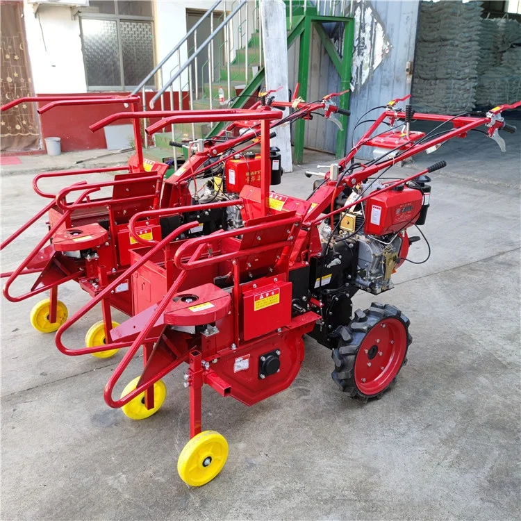 Competitive Price Mini Easy-to-operate Hand Push Self-Propelled Corn Harvester Maize Harvesting Machine