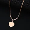 Accessorio a forma di cuore e a V da 16 mm con pochi diamanti