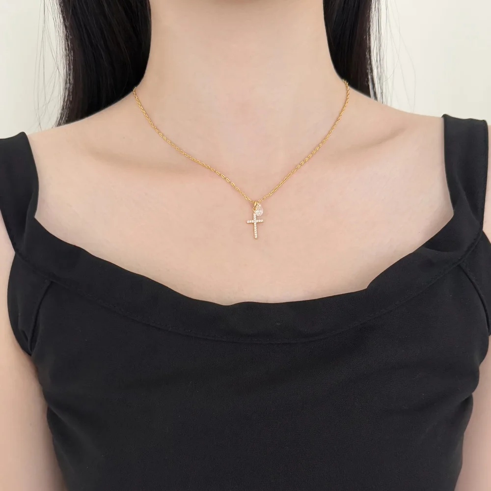 KAKODIY Rhodium 18K Gold Plated Cubic Zirconia Cross Pendant Necklace Women's Straight Pull Religious Cross Faith Pendant Necklace detail 2