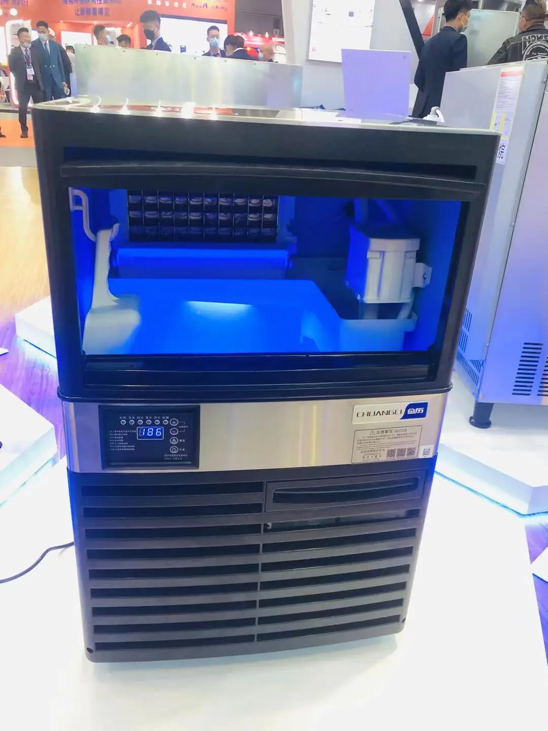 Low Temperature Preservation Cube Ice Speed Making Commercial Ice Block Making Machine for Bar Store Home Restaurant Buffet