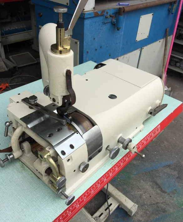 Used Sewing Machine in Stock Big Quantity Industrial Leather Handbag Skiving Machine