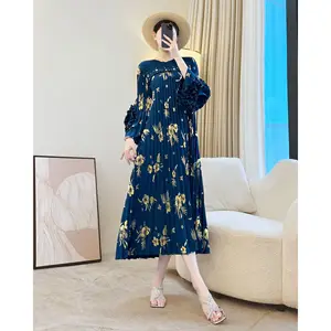 Autumn New Elegant Fashionable Casual Dress for Ladies High-End Chinese Style with Foreign Style Loose Pleated Women's Dress