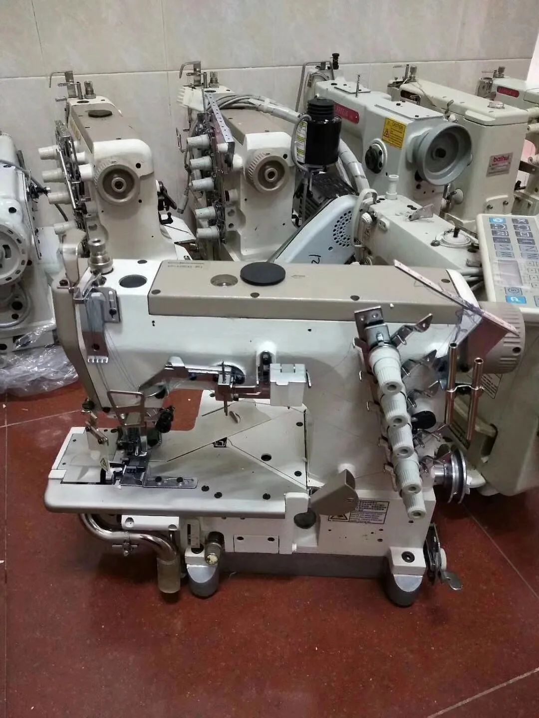 Pegasus W600 Industrial Sewing Machine - High-Speed & Durable