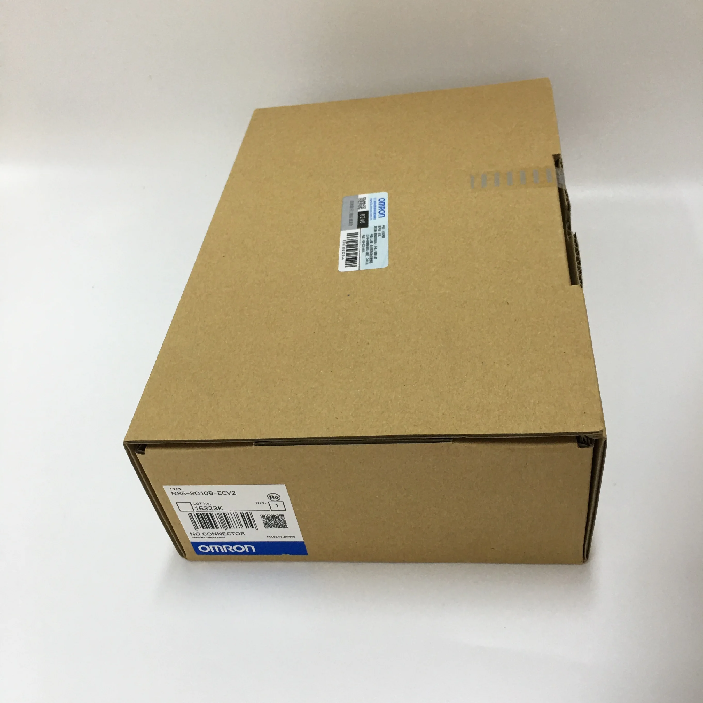 OMRON Industrial Panel Connector NS5-SQ10B-ECV2 OMRON Industrial Panel Connector NS5-SQ10B-ECV2