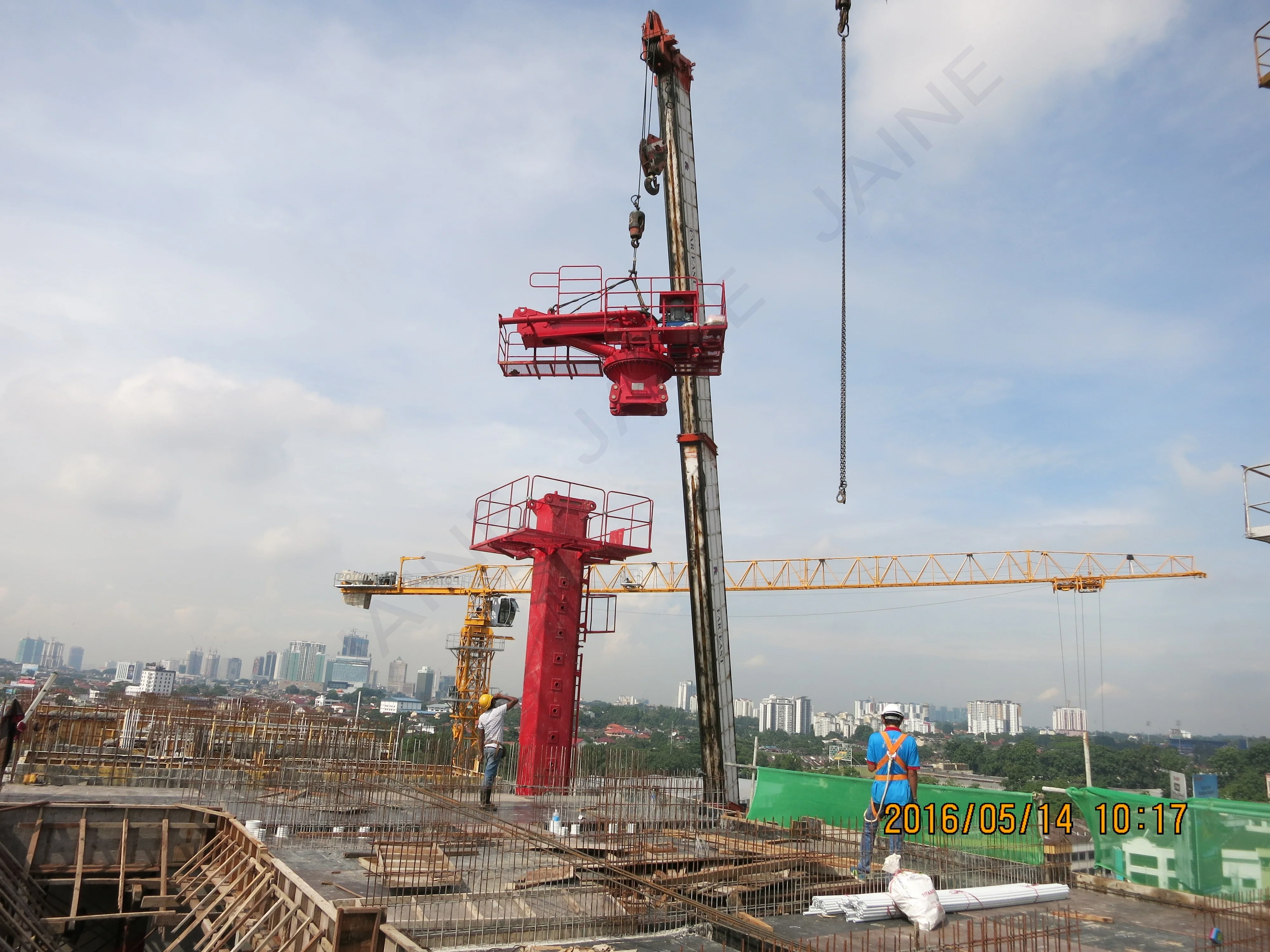HGY33 Elevator Climbing Concrete Placing Boom with Compact Structure Concrete Pump