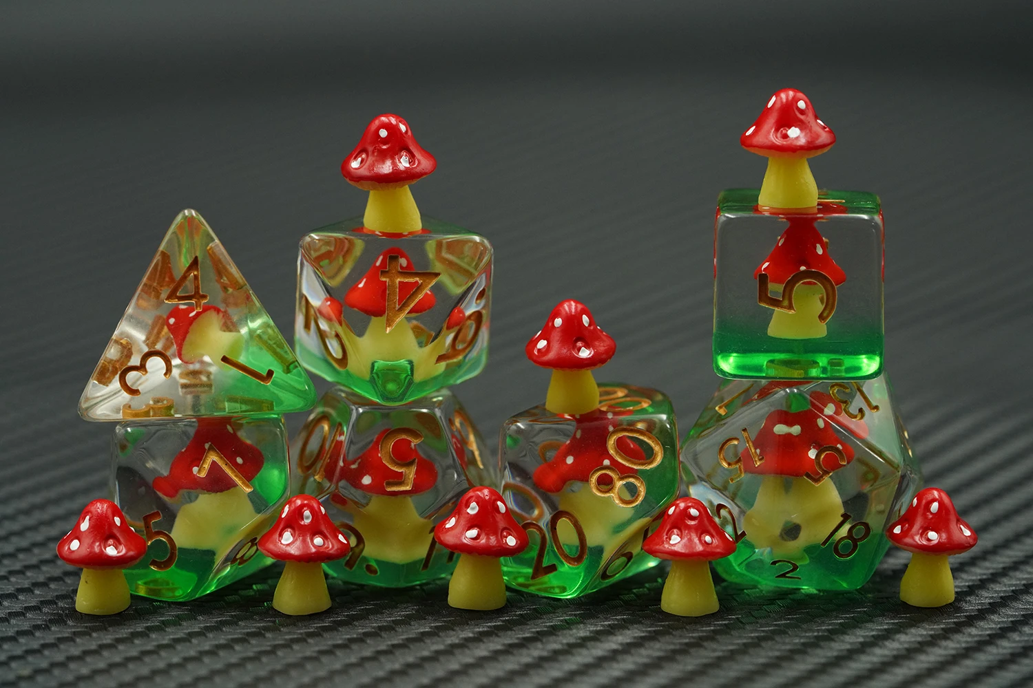 Custom 16mm Polyhedral Resin RPG & DND Dice Set Red Mushroom with Gold Number for Game Standard Size supplier